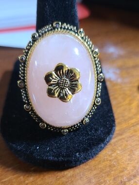 Gold Rose Quartz Oval Statement Ring